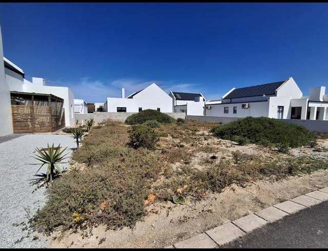 LAND FOR SALE IN BRITANNIA BAY